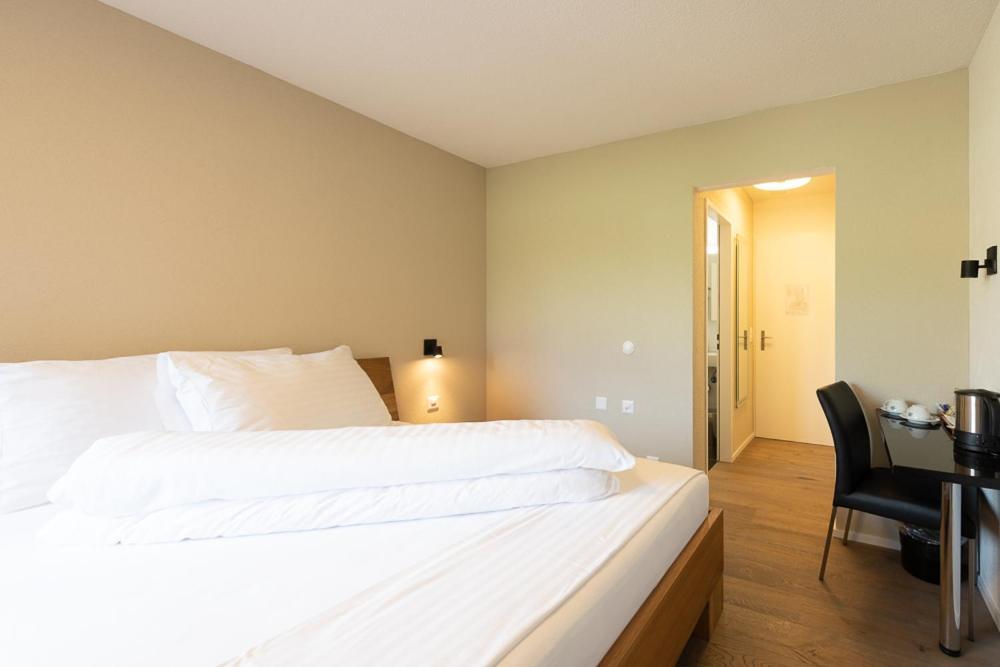 Noah Hotel Ruti  外观 照片
