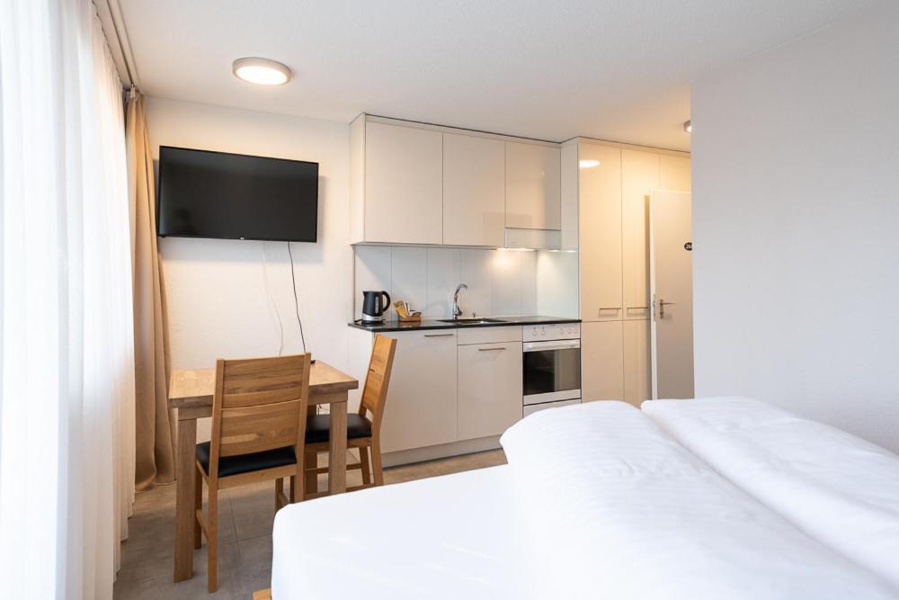 Noah Hotel Ruti  外观 照片